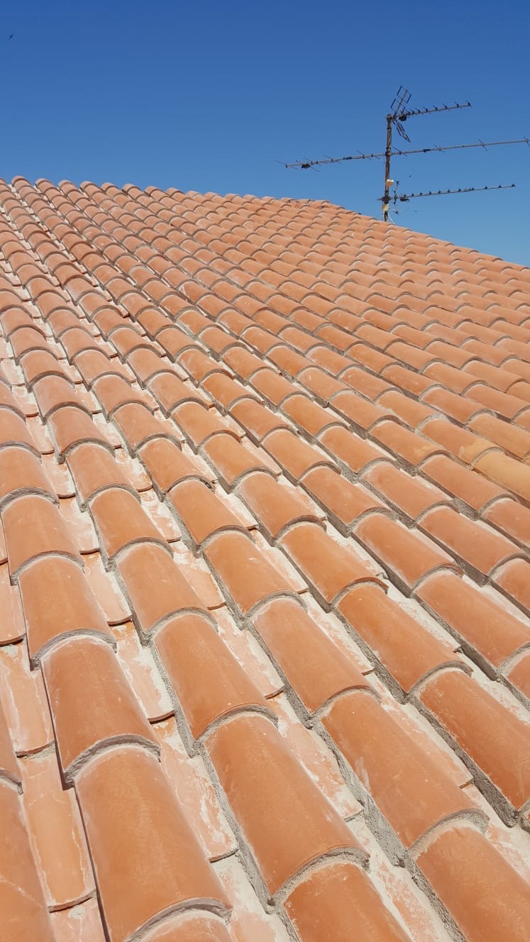 Comment savoir si un toit doit être refait ?