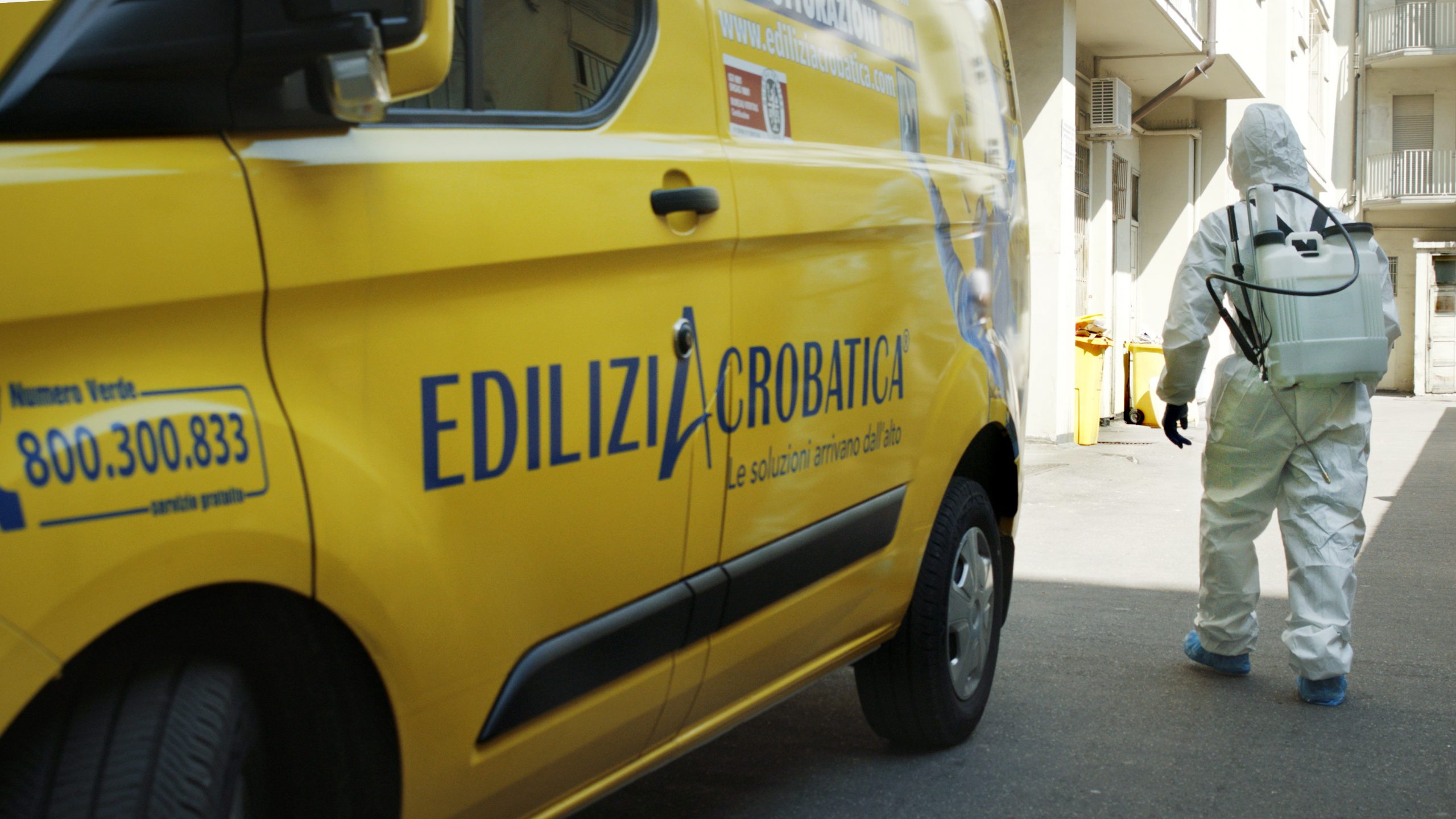 Nettoyage et désinfection de grandes et petites surfaces des immeubles d'habitation.