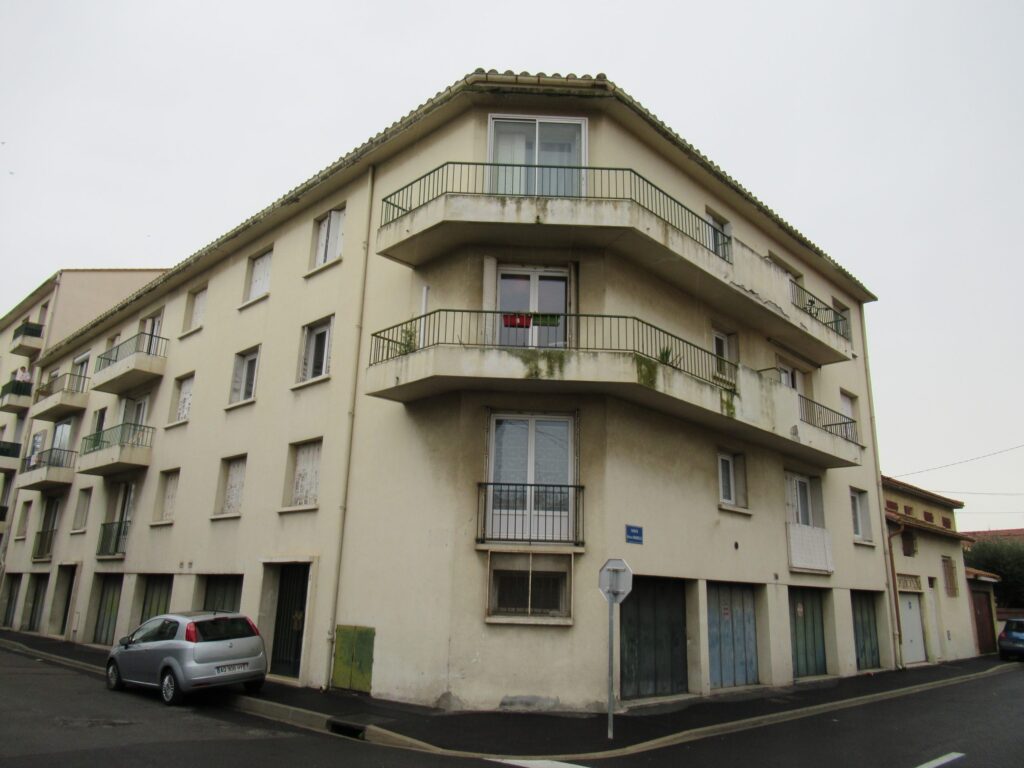 Perpignan – Restauration façade balcons boiseries et acier