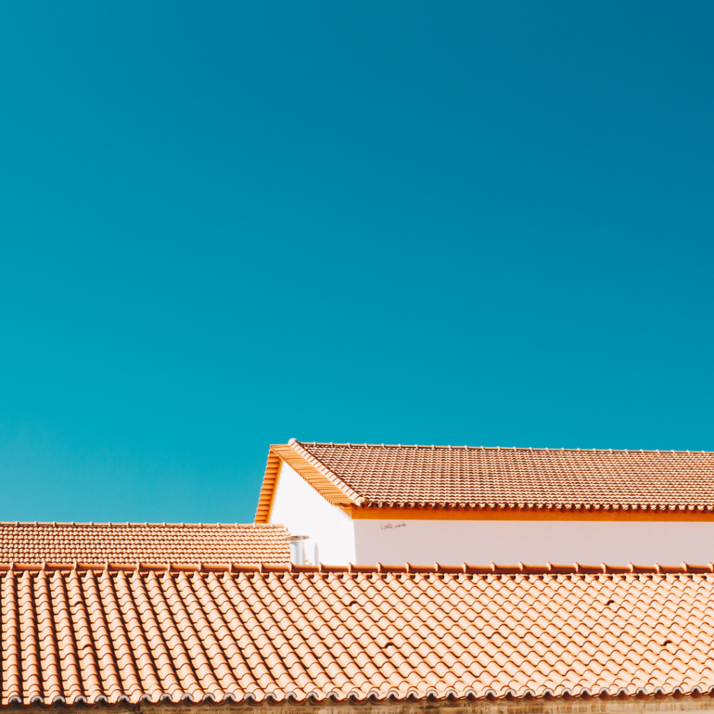 Pourquoi les fuites de toit sont un problème important 