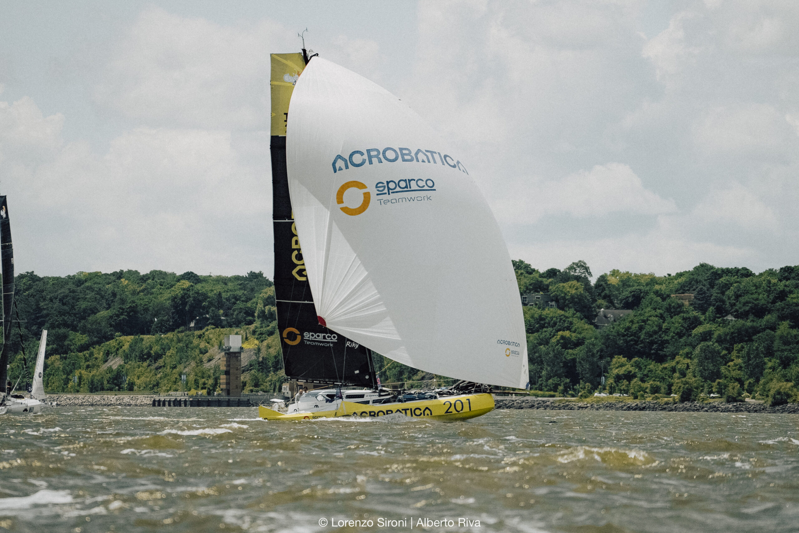 Alberto Riva Axion Acrobatica et Alberto Riva en route pour la Québec Saint-Malo - Acrobatica