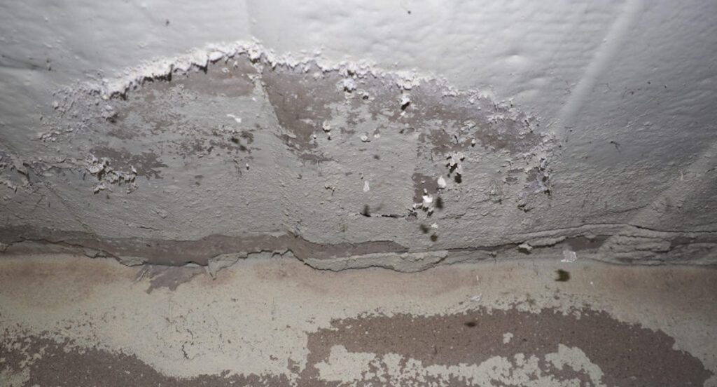 Condensation dans la maison : signes, causes et solutions